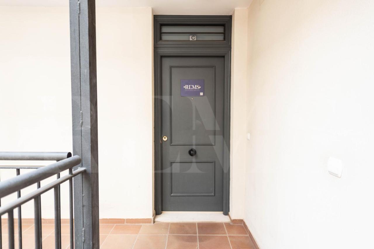 Inviting Apartment In The Heart Of Malaga By Rems Экстерьер фото