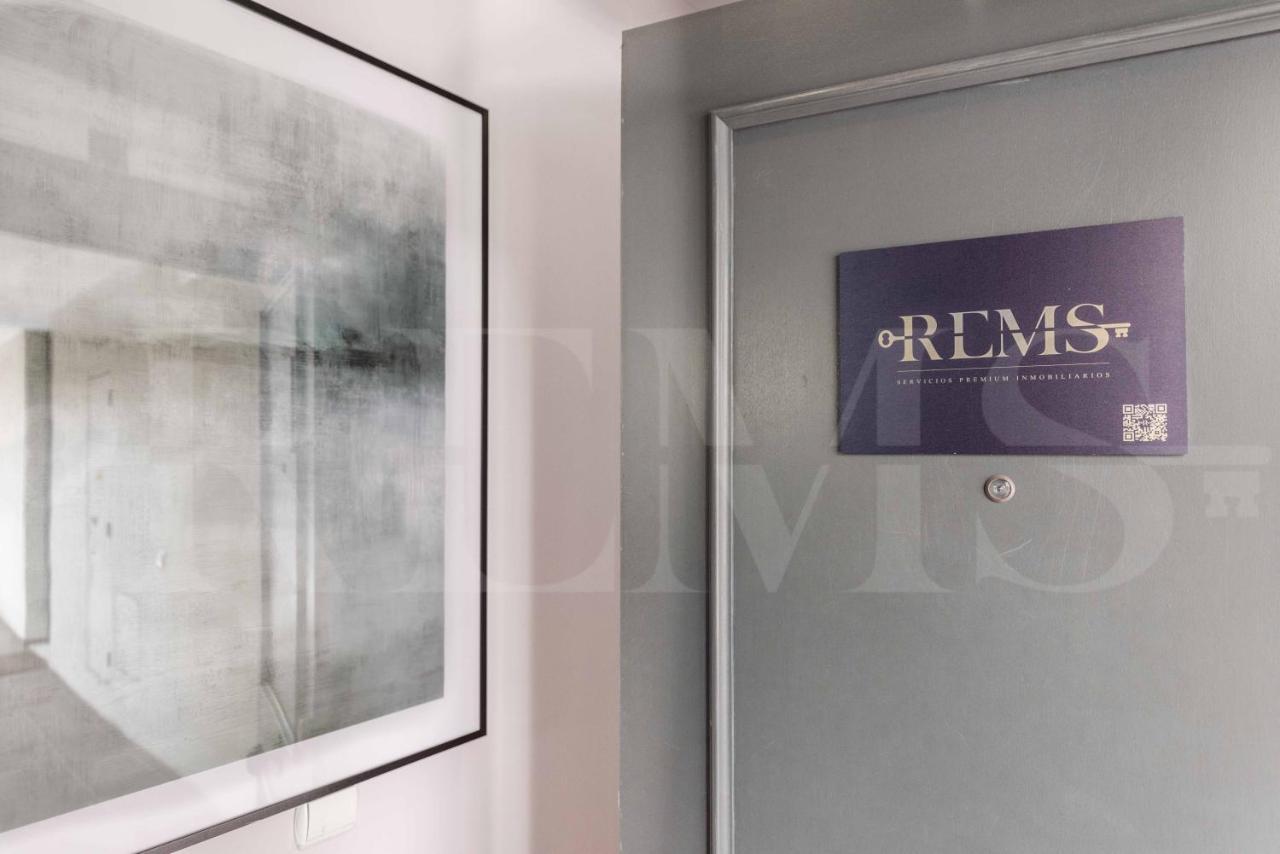 Inviting Apartment In The Heart Of Malaga By Rems Экстерьер фото